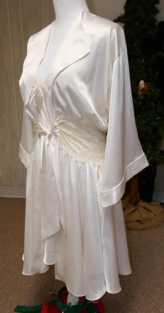 Vintage Blanche Robe And Nightgown Silky & Lace Peignoir Set- Size M