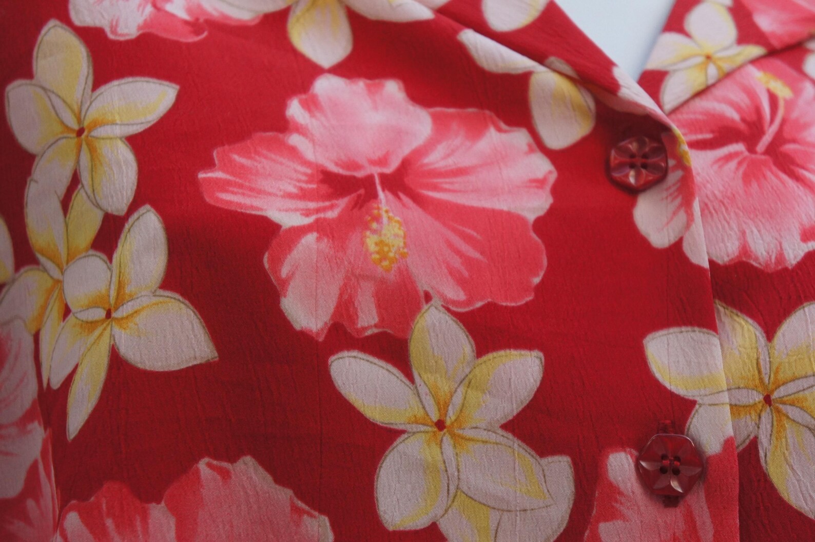 Vintage 90s Red Hibiscus Floral Hawaii Shirt By Bon Worth Size Medium Boho Retro
