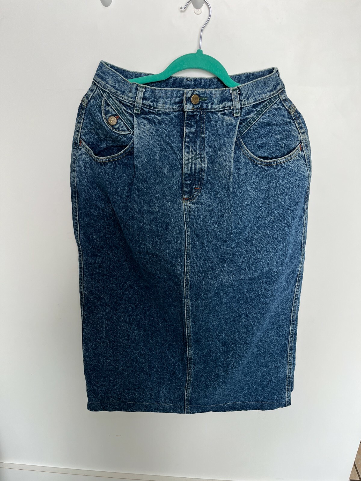 Vintage Lee Women’s 30.5 Denim Skirt blue slit button zip length was modified