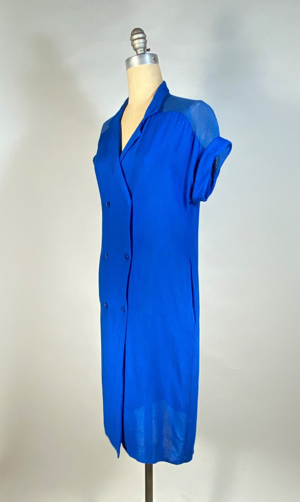 Vintage 1980’s- 90’s COBALT blue lightweight rayon/flax blend dress by Chenelli