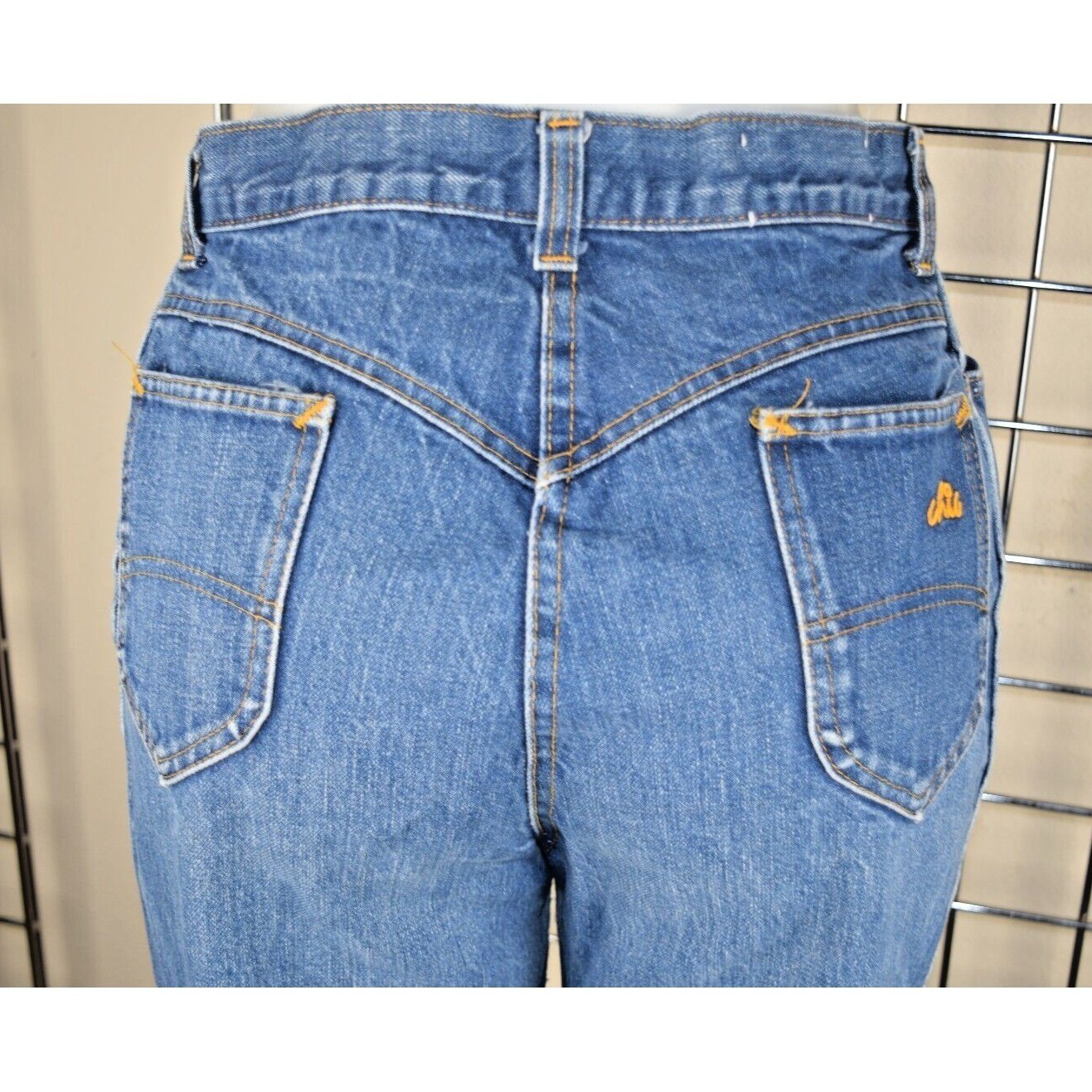 Vintage Chic by HIS Jeans 32 x 28 70s Classic Blue High Waist Boot Cut Made USA