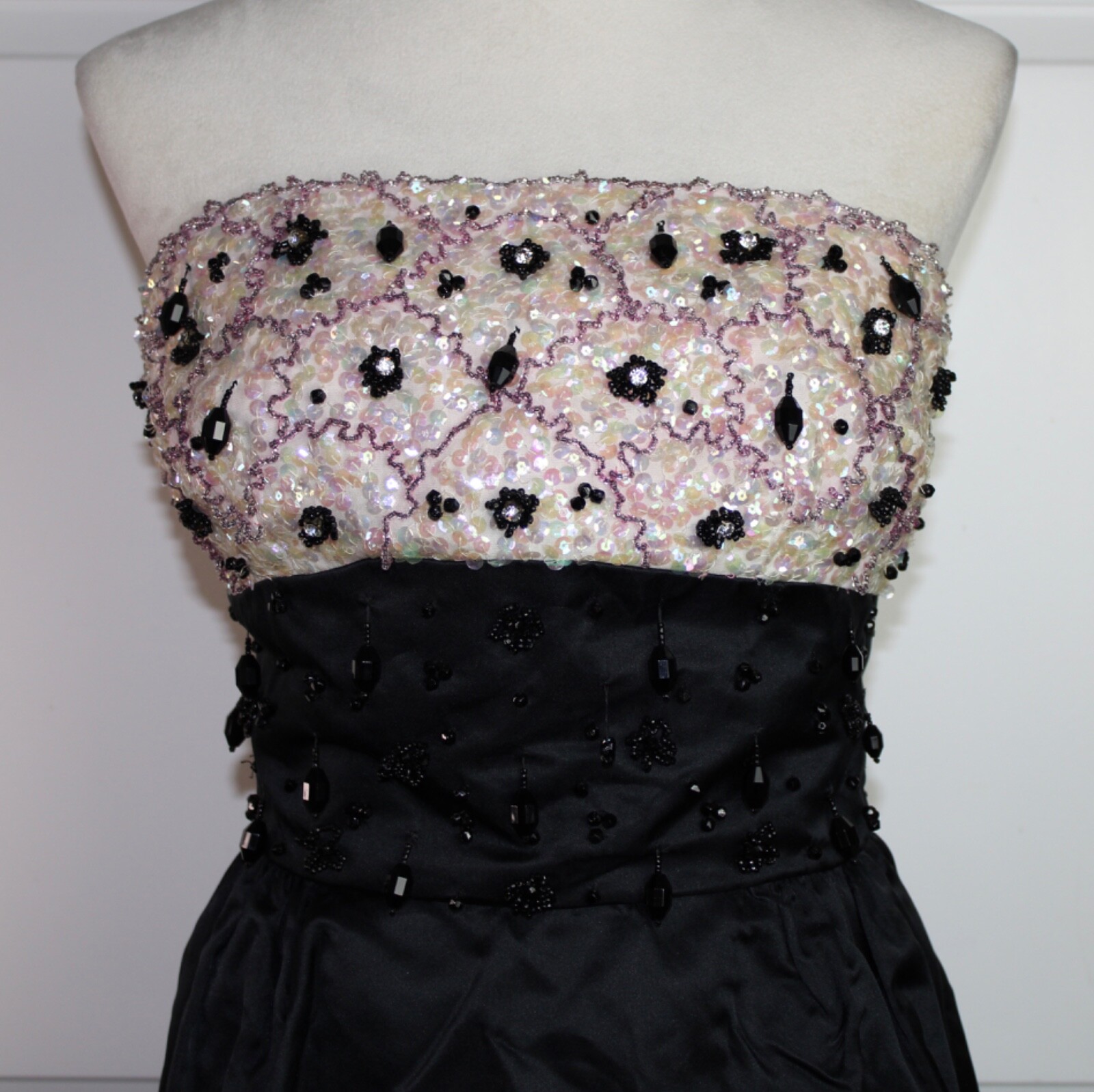VTG Black Satin Sleeveless Dress Ivory Bodice Beaded Sequin Conmatic Zipper XS/S
