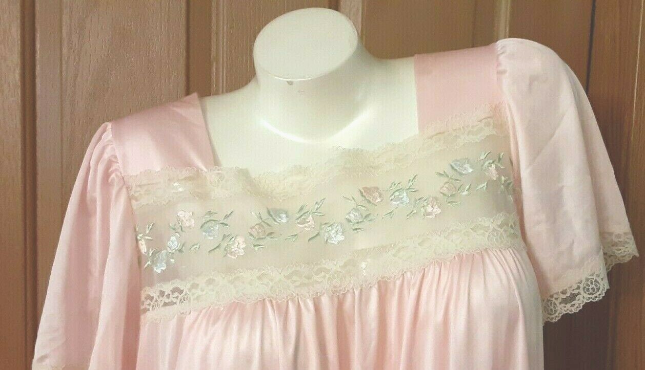 Vintage Sans Souci Pink Nylon Short Sleeves Square Neck Lace Size L USA