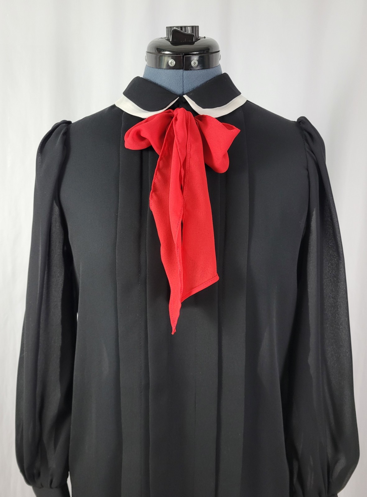 Vintage You Babes 2 Black Shift Dress w White Undercollar & Red Tie Size XS/S?