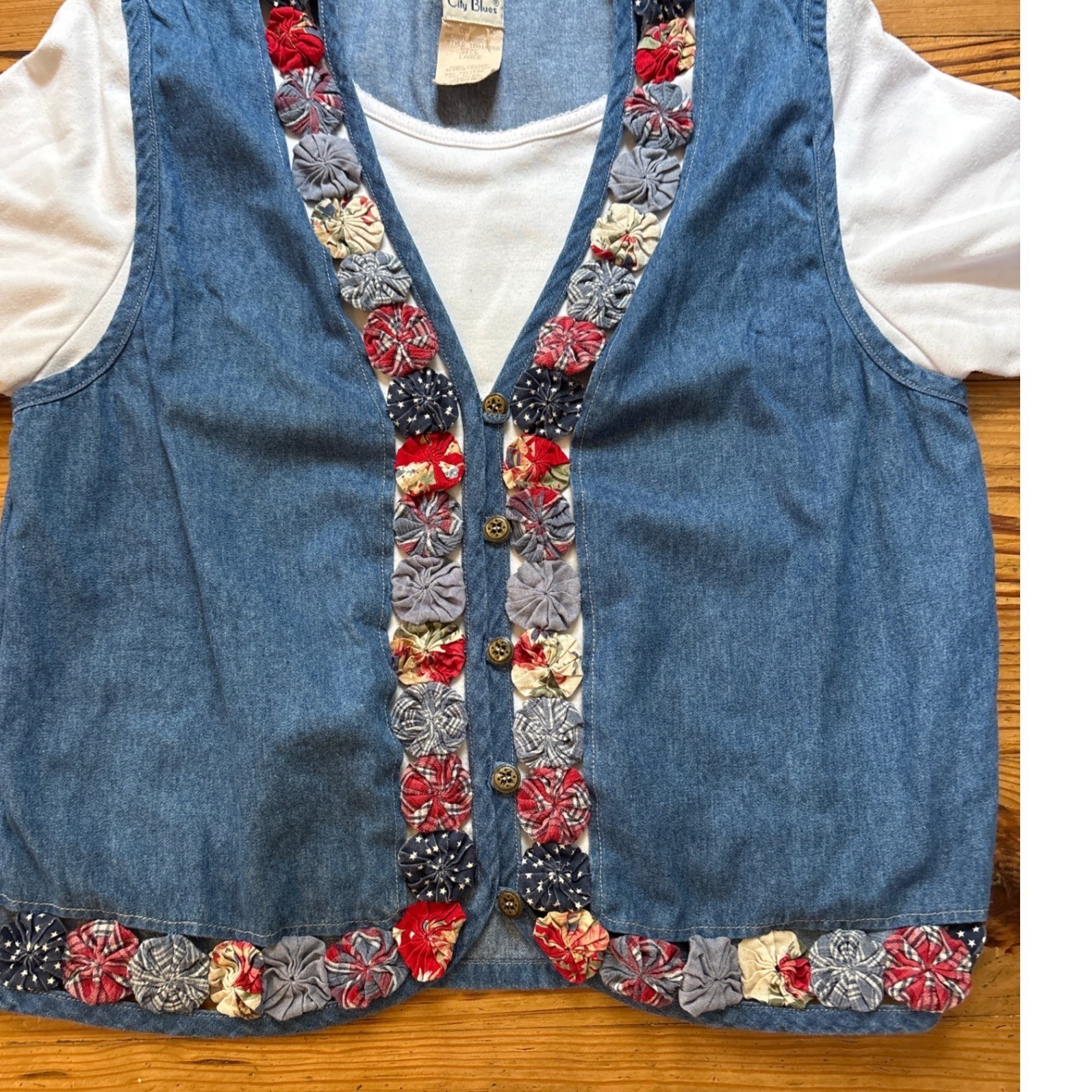 Koret City Blues Denim Vest Tee Womens Blue Yo-Yo Rosette SIZE Large