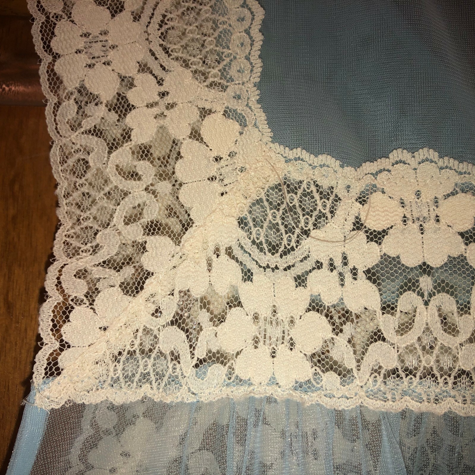 Ladies vtg lt blue accordion pleated nylon 2-piece negligee&cover, Evette, SMALL