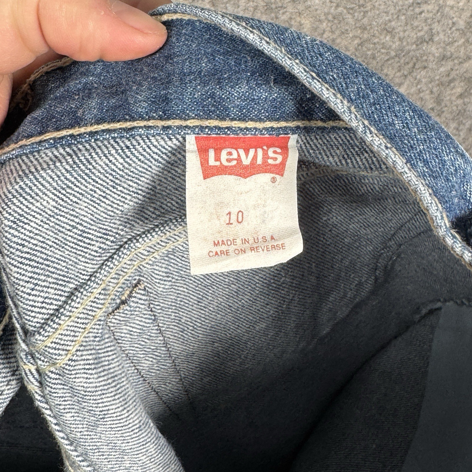 Vintage 90s Womens Levis Jeans Size 10 26×30 Relaxed Fit Tapered Leg Made In Usa