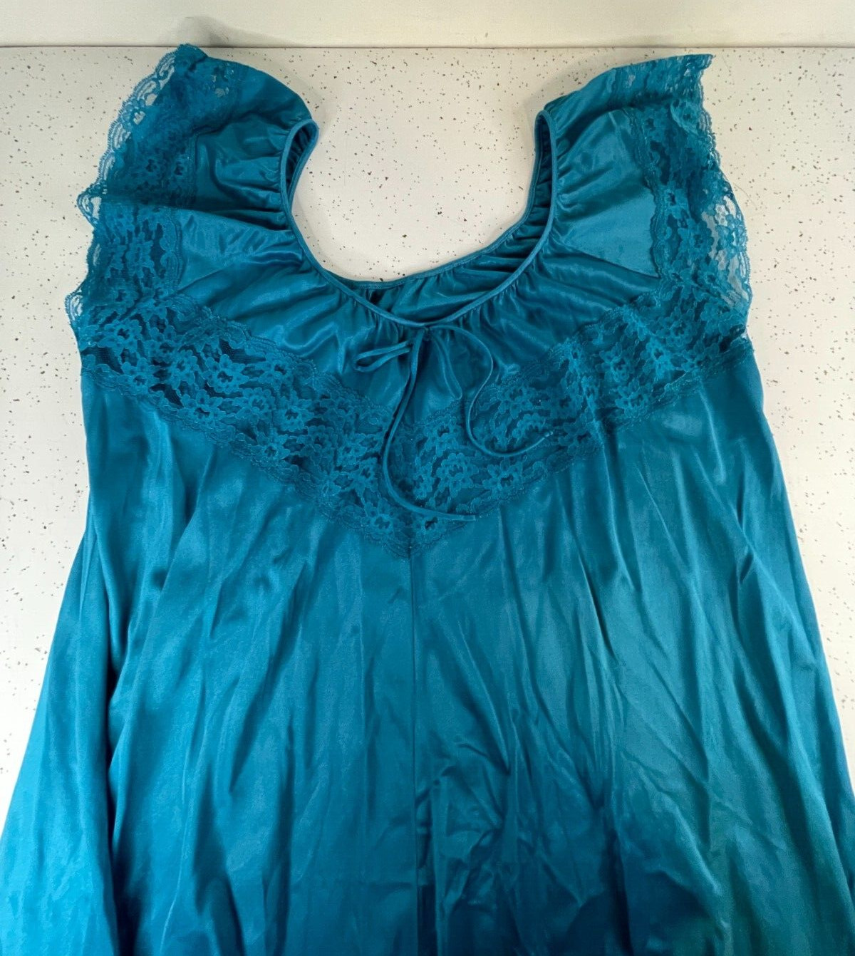 Vintage Susan Lisa Full Nylon Lacy Nightgown in Turquoise Blue 3647 Size Large