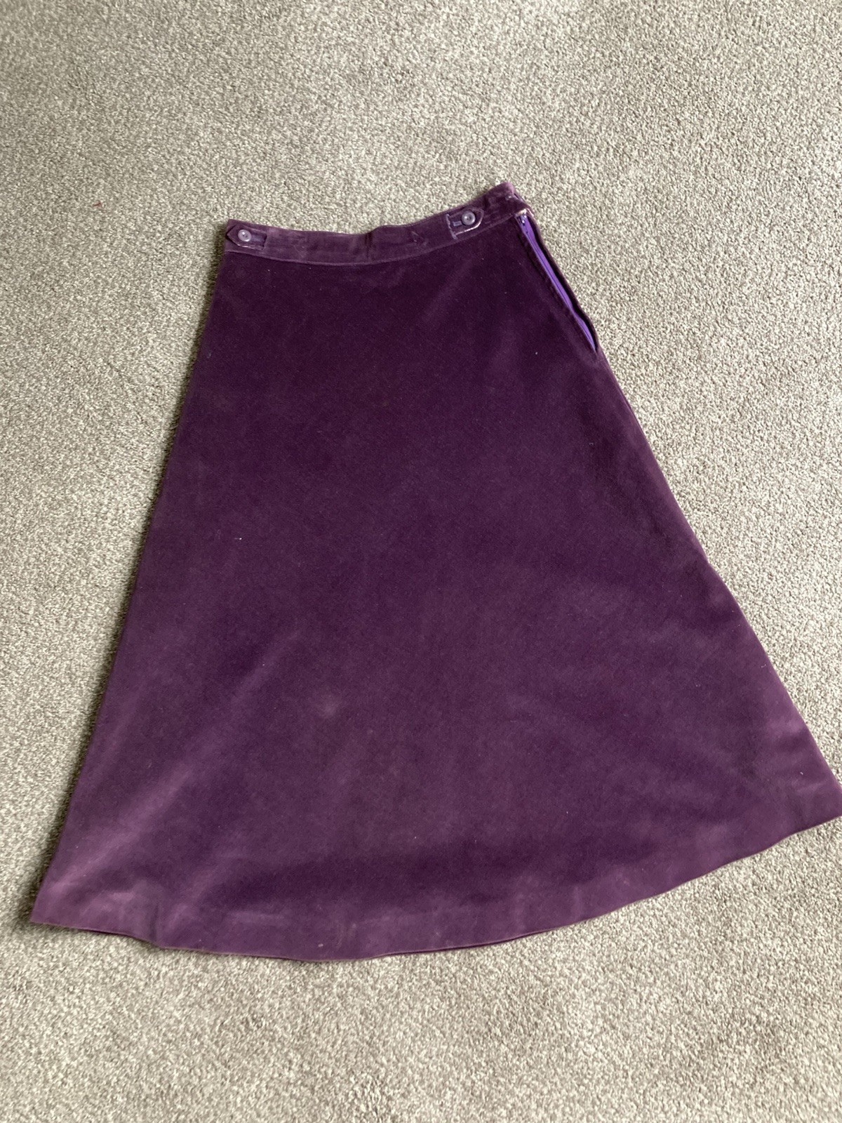 Amazing Vintage 1970’s Gudule Paris Purple Velvet Skirt Size S