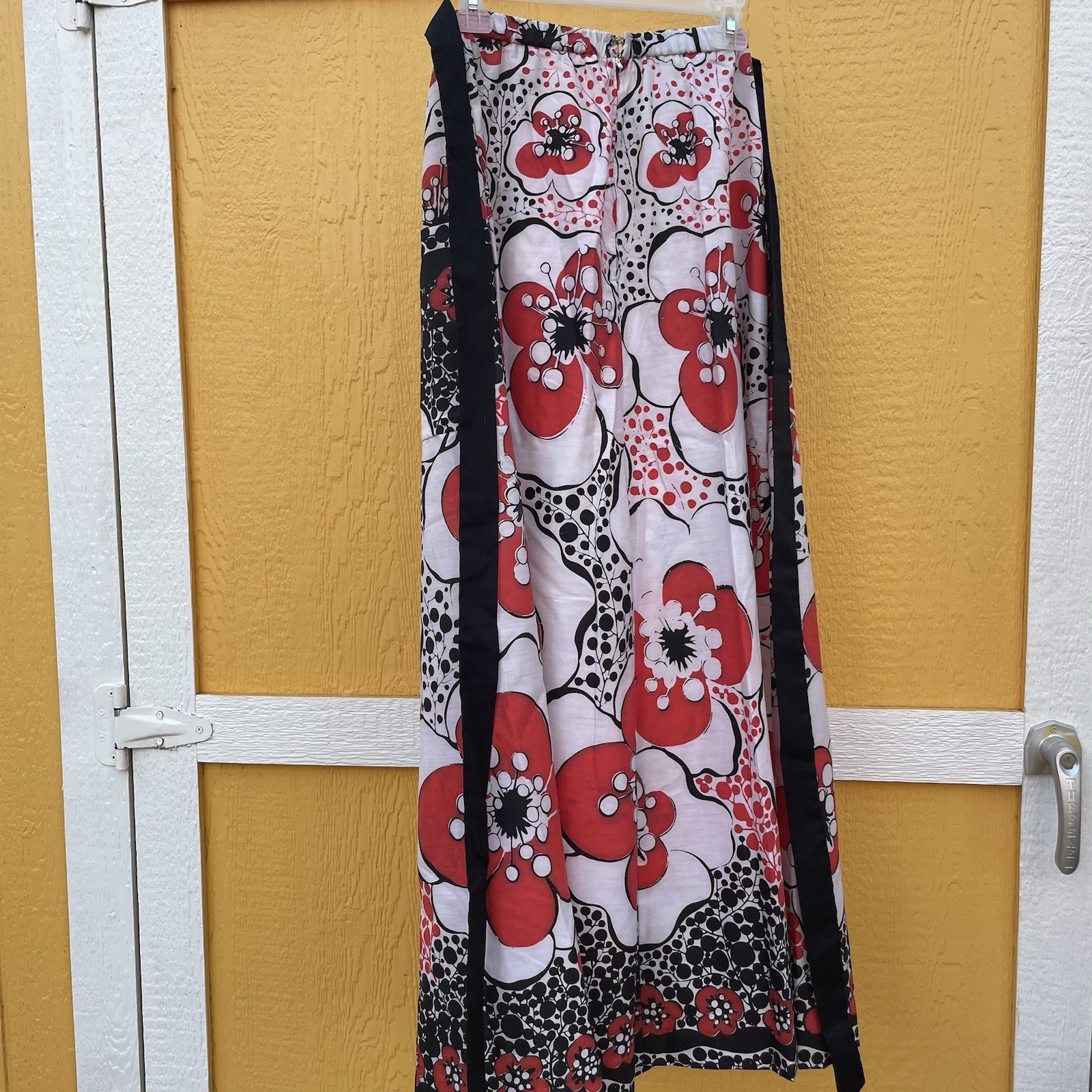 RUTH CLARAGE Tropicana Maxi Long Skirt Sz Small Red White Black Tropical Vintage