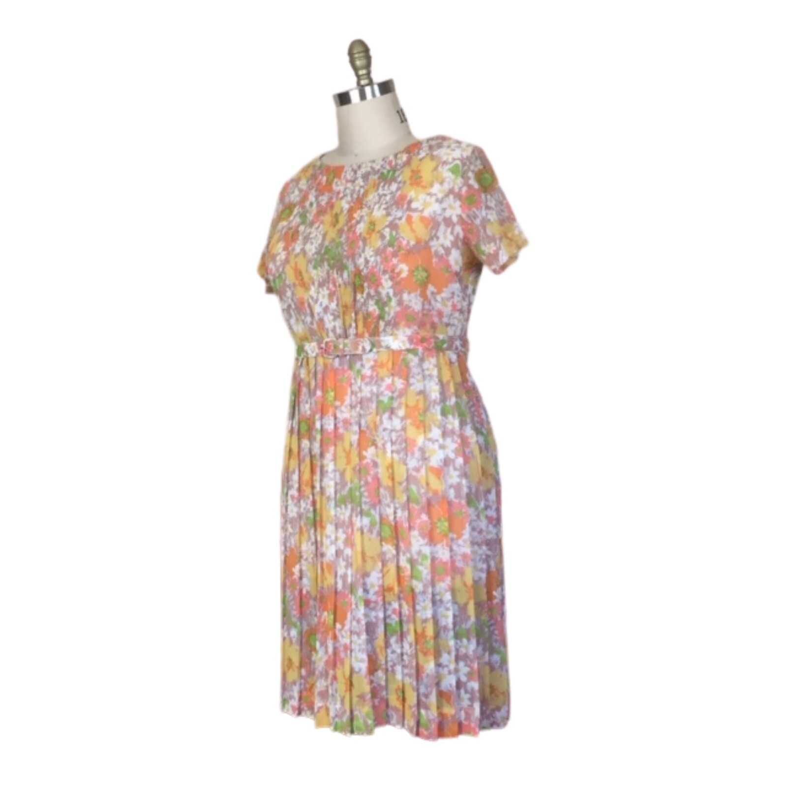 Vintage 1960s Plus Size Floral Print Dress | 1960s Vintage Volup Floral Dress