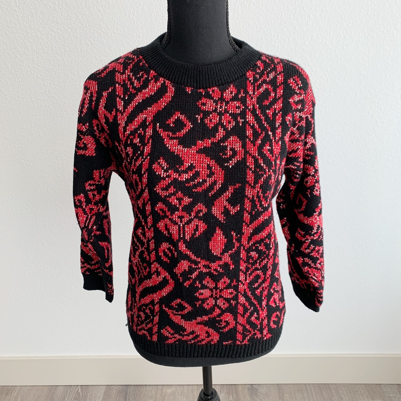Vintage 80’s Le Rouge Metallic Ornate Sweater Red Black Silver XS Small USA