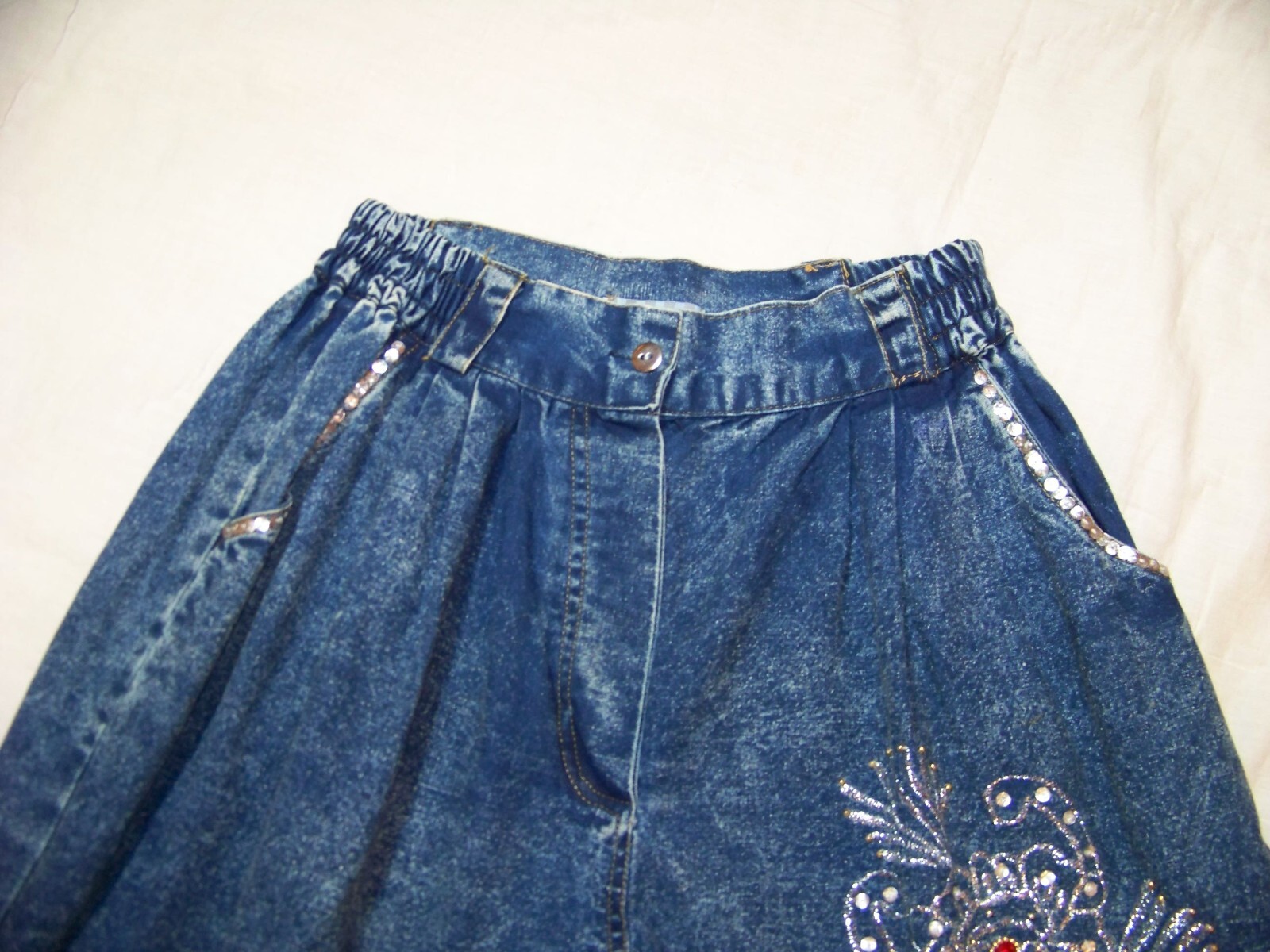 Women’s Vintage Prett Bleu Embellished Acid Wash Denim Shorts – M – „Mom Shorts”