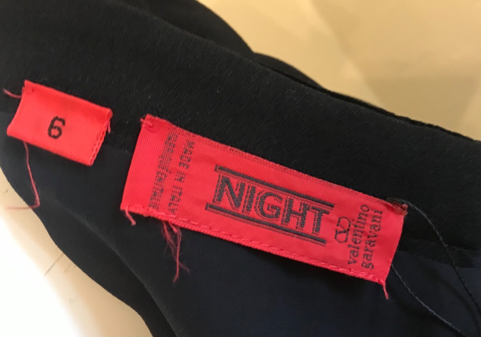 VINTAGE 1980’s VALENTINO NIGHT Black Crepe & Velvet Cocktail Evening Dress 6