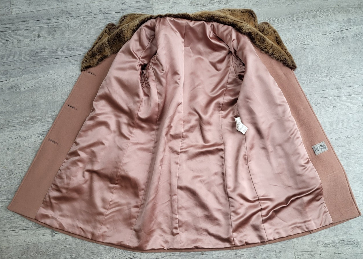 Vintage FASHION, SA Cashmere Wool Blend Coat w/ Rabbit Fur Collar – Size M – EUC