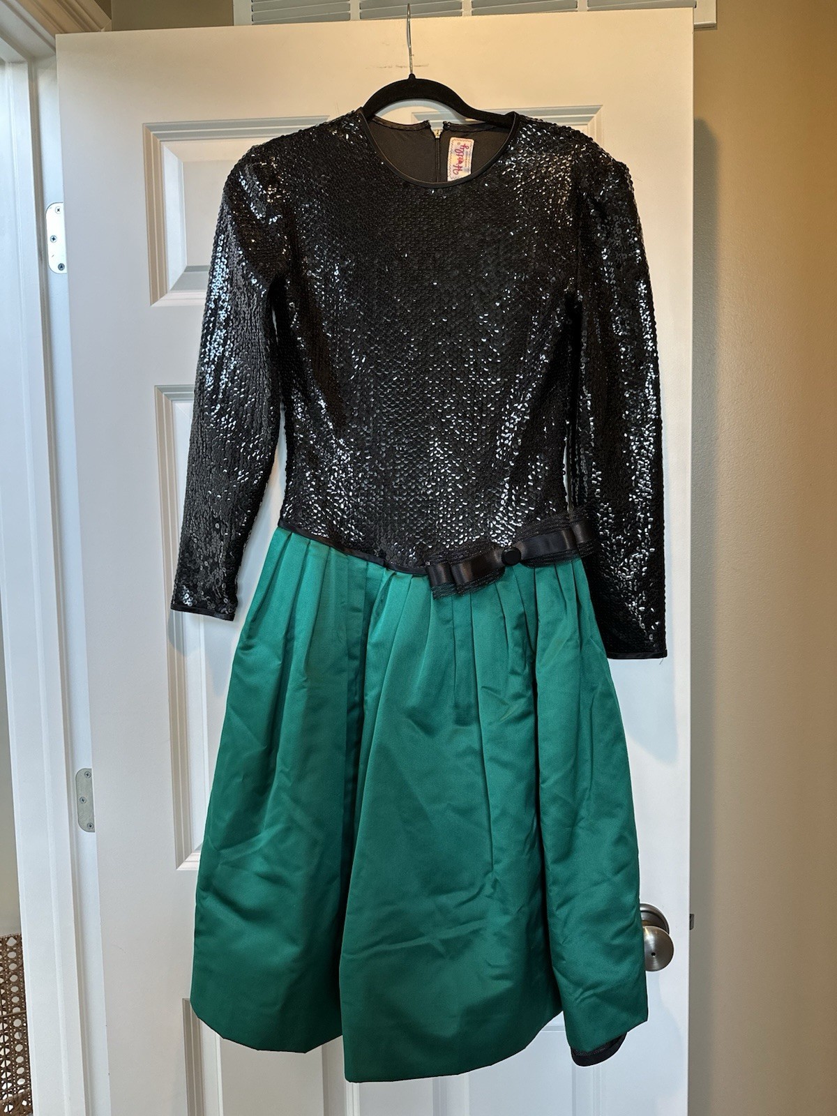 Hartley of Westwood Vintage Sequenced DRESS Small 4-6