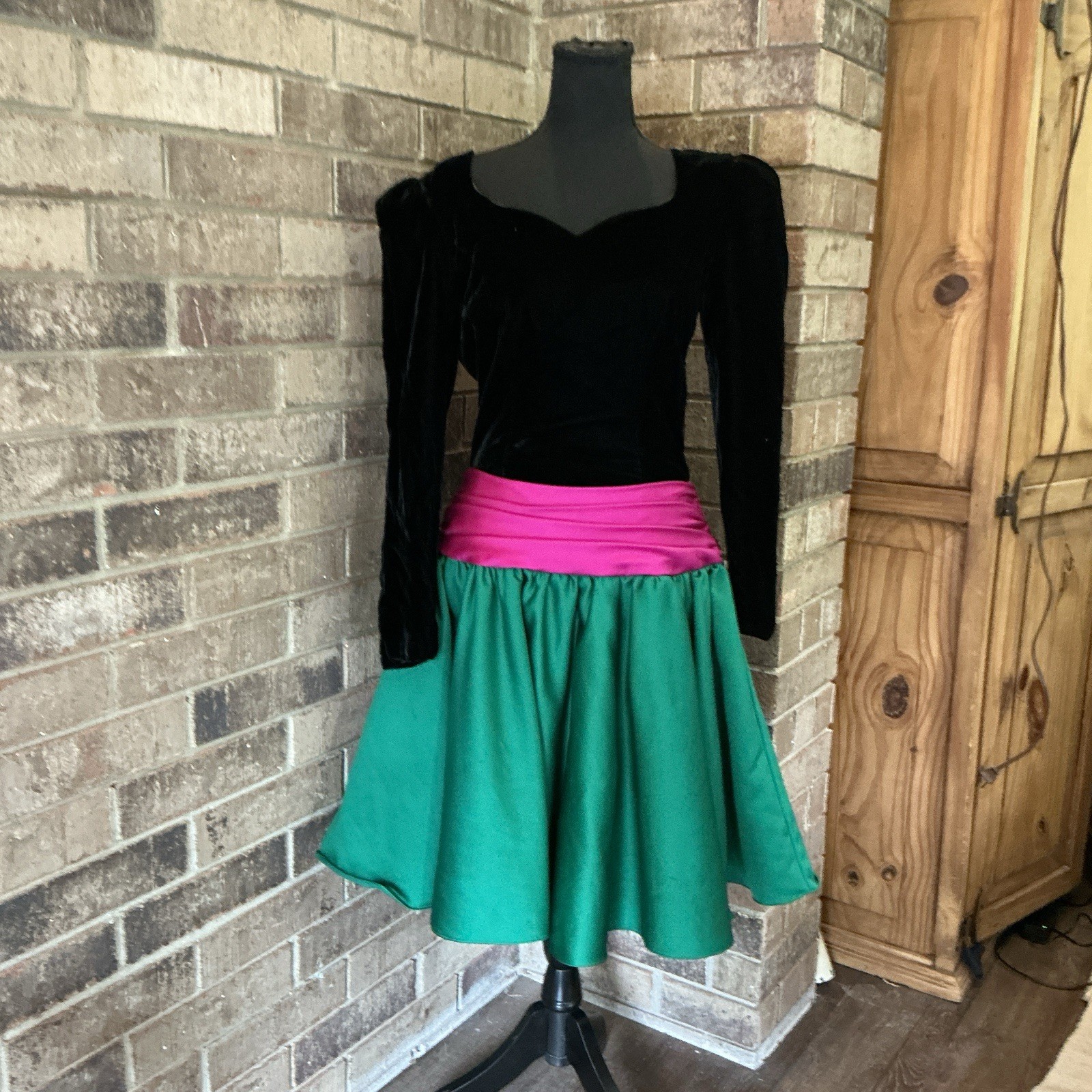 80s VTG CI New York Black Velvet Green Satin Party Dress Size 8 Pink Bow #4E2