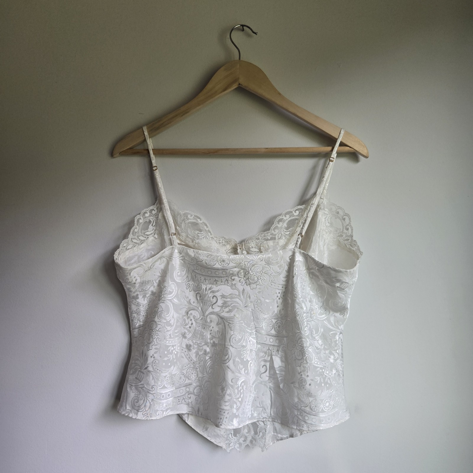 Vintage Victoria’s Secret Gold Label Satin Lace Cami Top L Ivory Button Y2K VTG