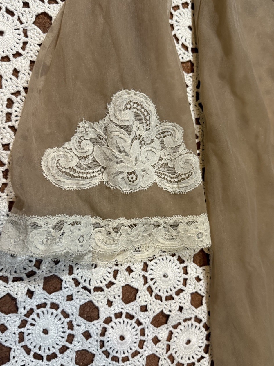 Vtg 60s 70s Gilead Sexy Nylon Lace peignoir Sheer Coverup Romantic Lounge As Is