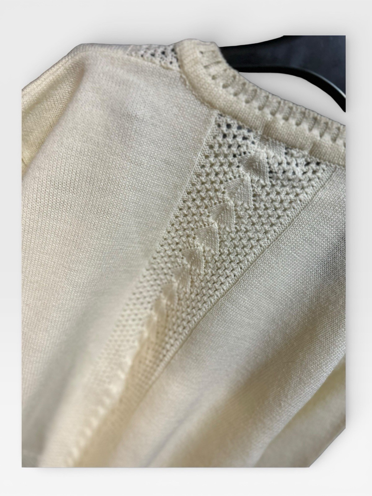 Vintage 70s Womens Medium Ivory Acrylic Knit Cardigan Grandma Core EUC!