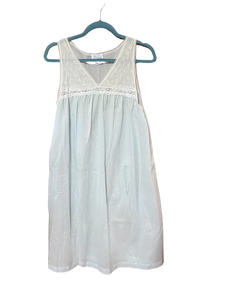 Womens vintage Damea light blue nightgown size M