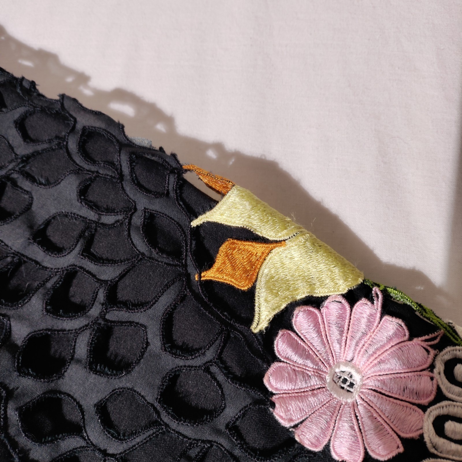 QUEEN CARO OF HONOLULU Vintage Cutwork Heavily Embroidered Applique Jacket Sz 3X