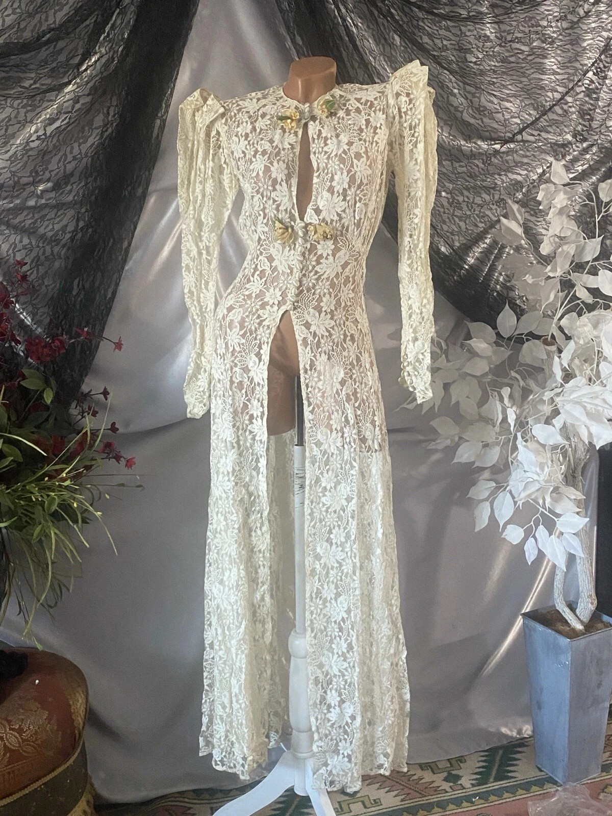 VTG 1920s LACE Lame Dress HOLLYWOOD SHEER MOVIESTAR MAXI DUSTER DRESS PEARL LILY