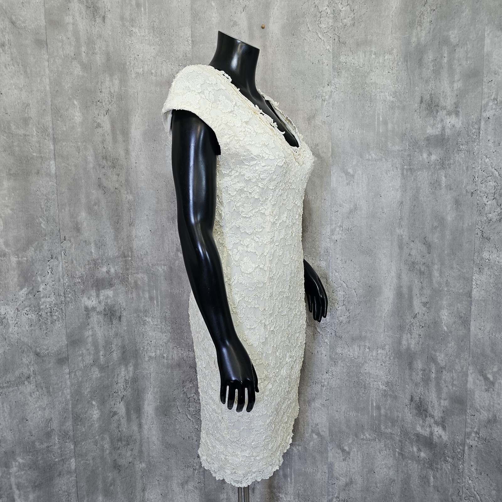 Vintage 80s 90s Molly Malloy Womens M Ivory Lace Wiggle Dress Cocktail Party