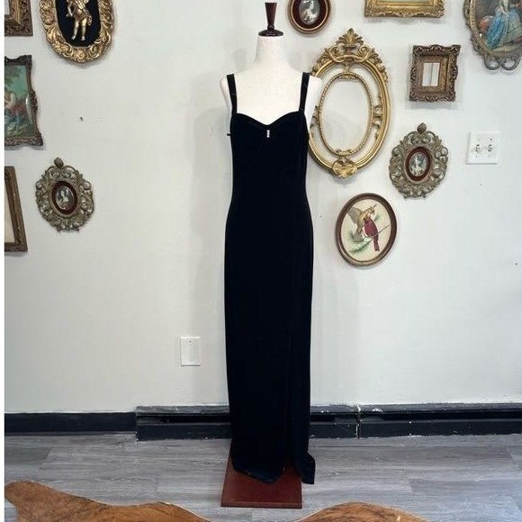 Vintage Onyx Nite Black Velvet Maxi Dress Rhinestone Detail Size 8