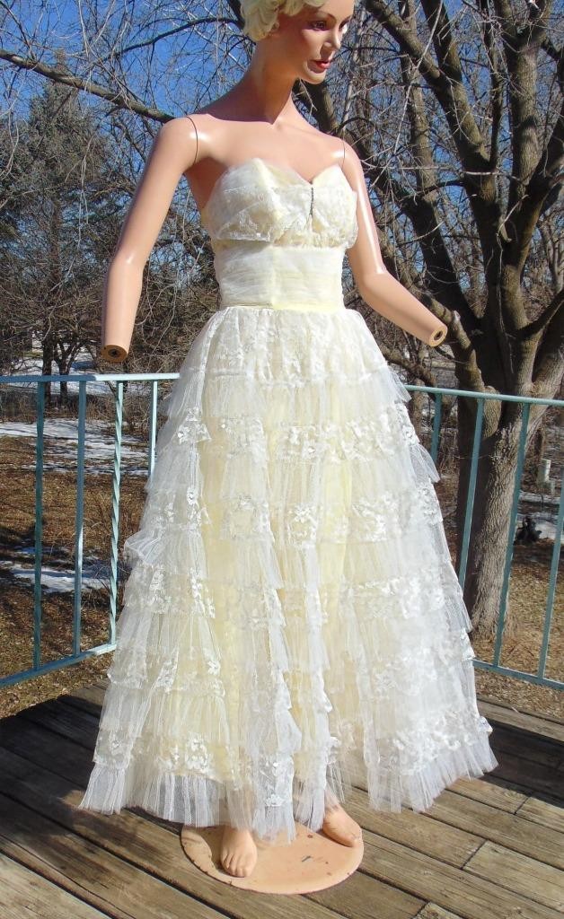 VTG 50s White & Yellow Tulle Chantilly Lace Strapless Prom Dress 24W