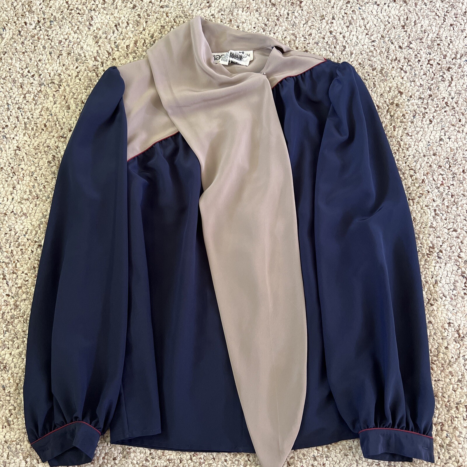 Women’s Vintage 1980’s Ciao Sport Ltd. Blouse Size 6 Dark Blue/Tan Long Sleeve