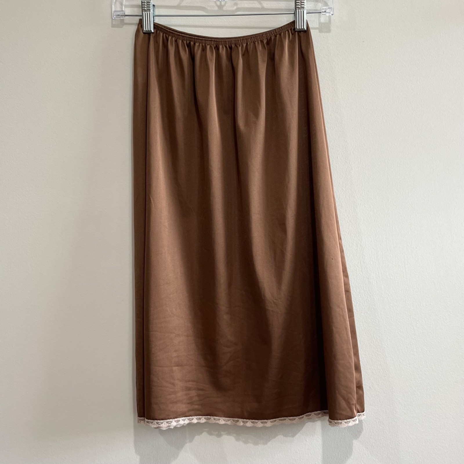 Sears Vtg Slip Skirt Womens M(27-29) Brown with Lace Detail 24″ Length
