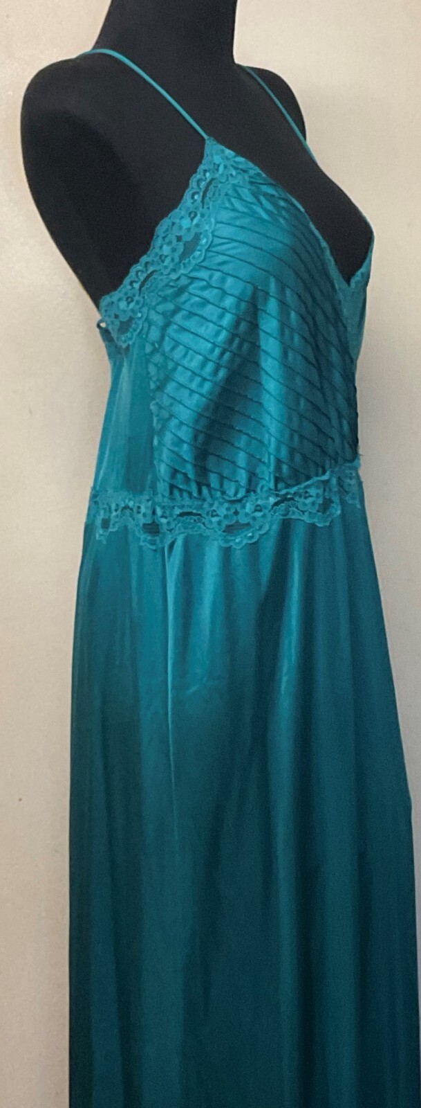 Jade Green Nightgown Jenelle of California Made in the US Size Tall Large (VC43)
