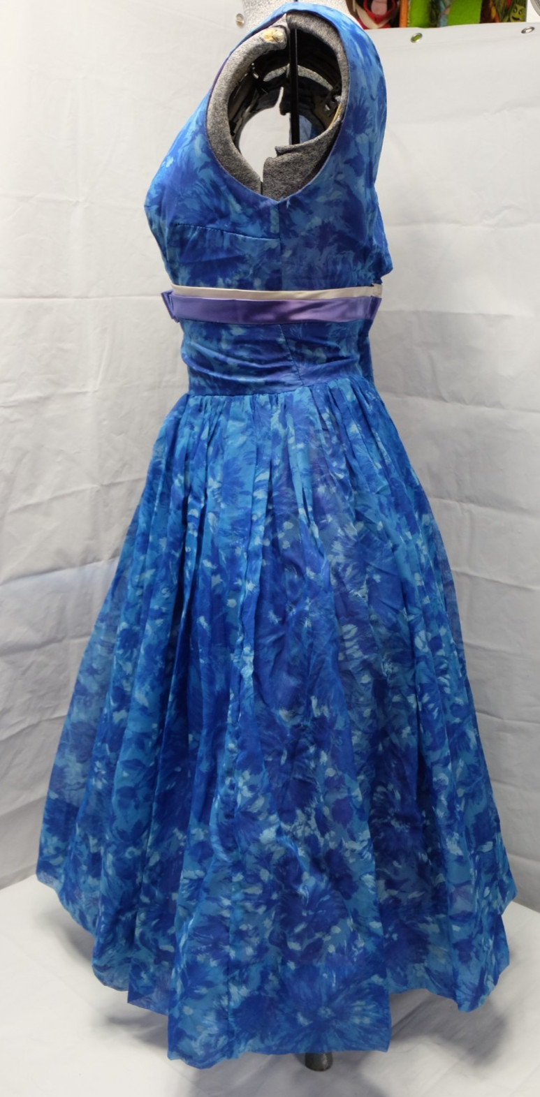 CHIFFON 1960’s A Line Dress Blue Floral Full Skirt w/ Flow Scarf & Satin Belt
