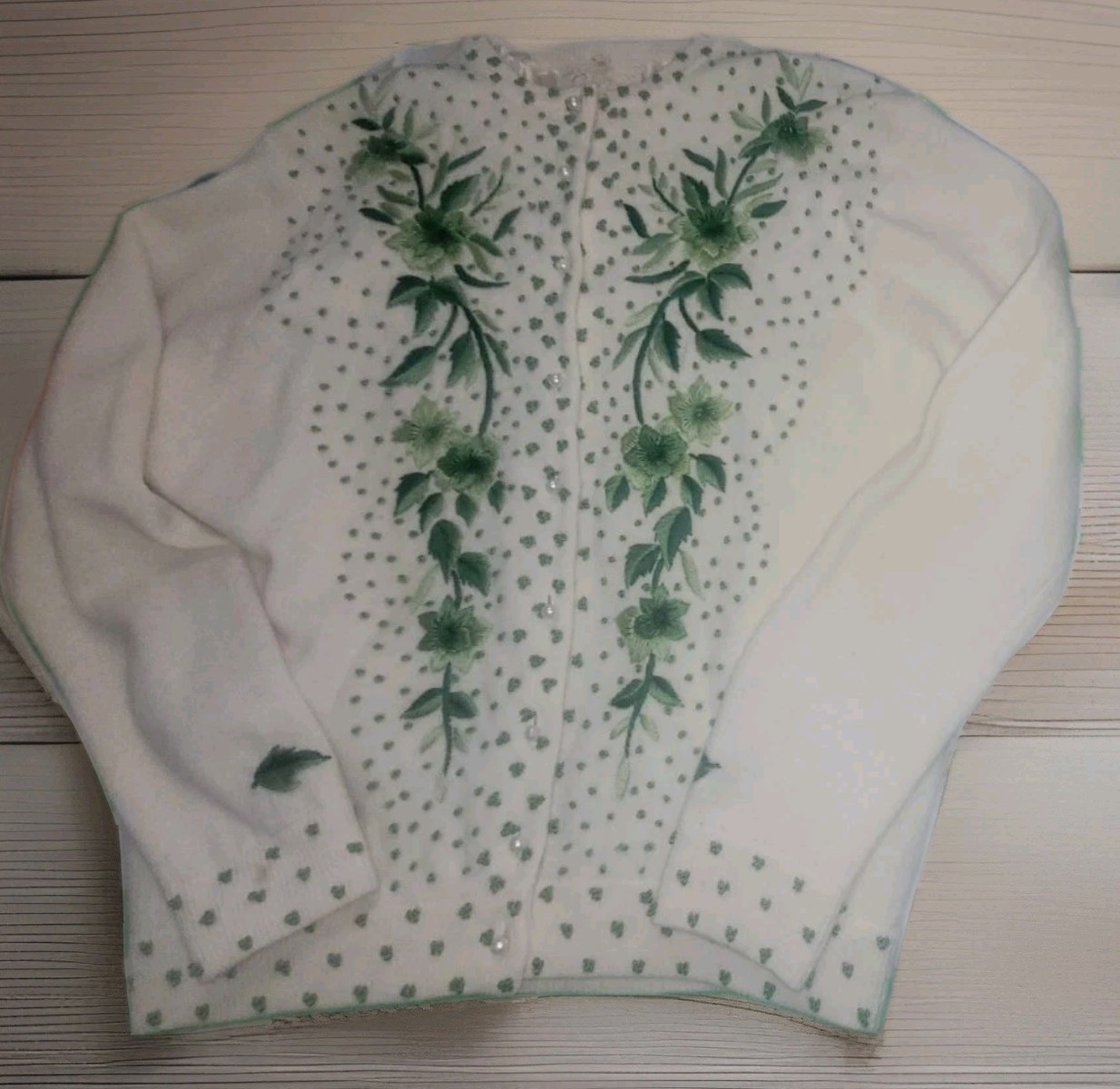 Vintage Robinson’s British Colony~ Rare Lambswool X Angora Exquisite Embroidery