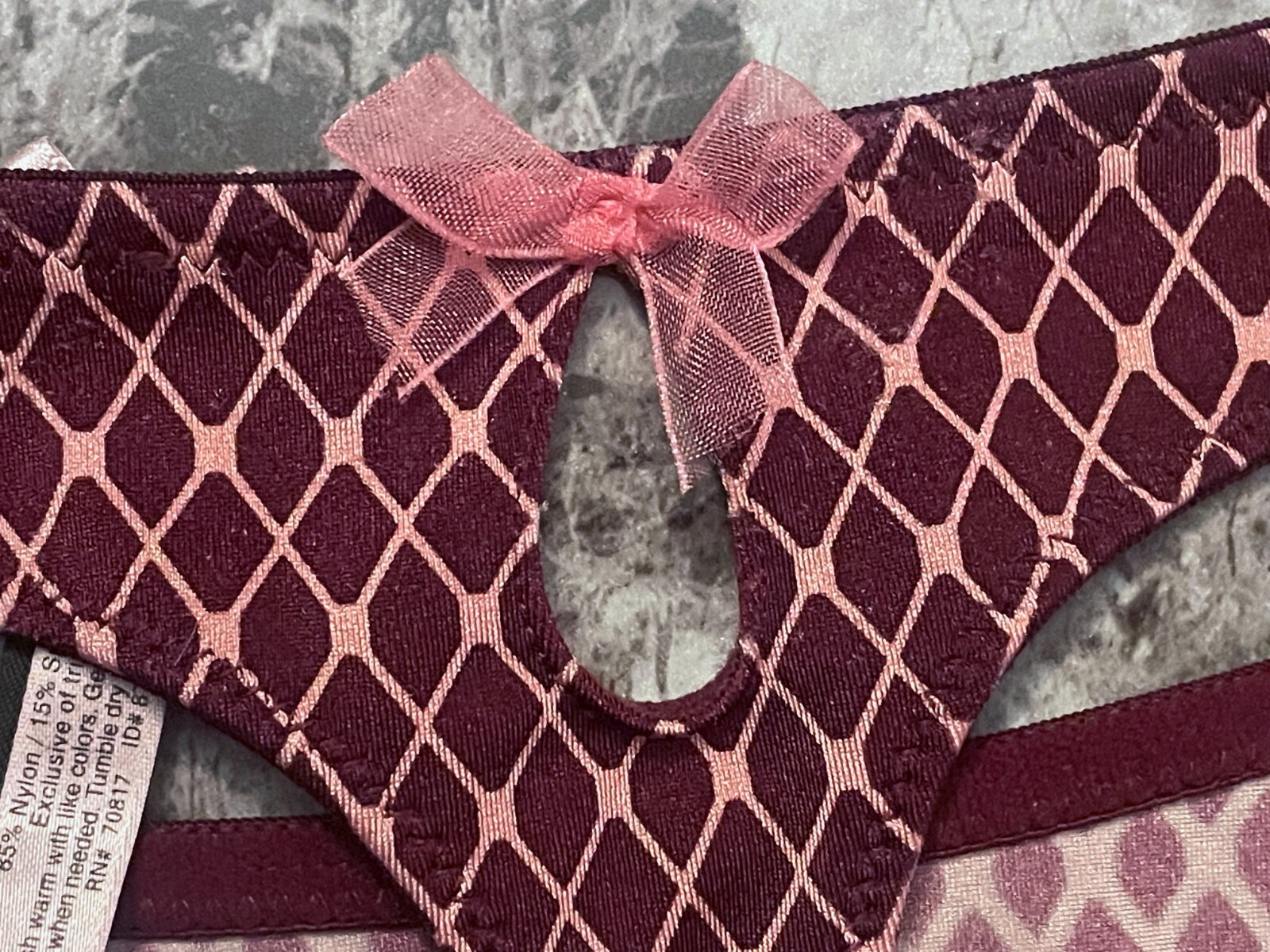 VICTORIA’S SECRET SEXY LITTLE THINGS L SMOOTH KEYHOLE VINTAGE RARE THONG PANTIES