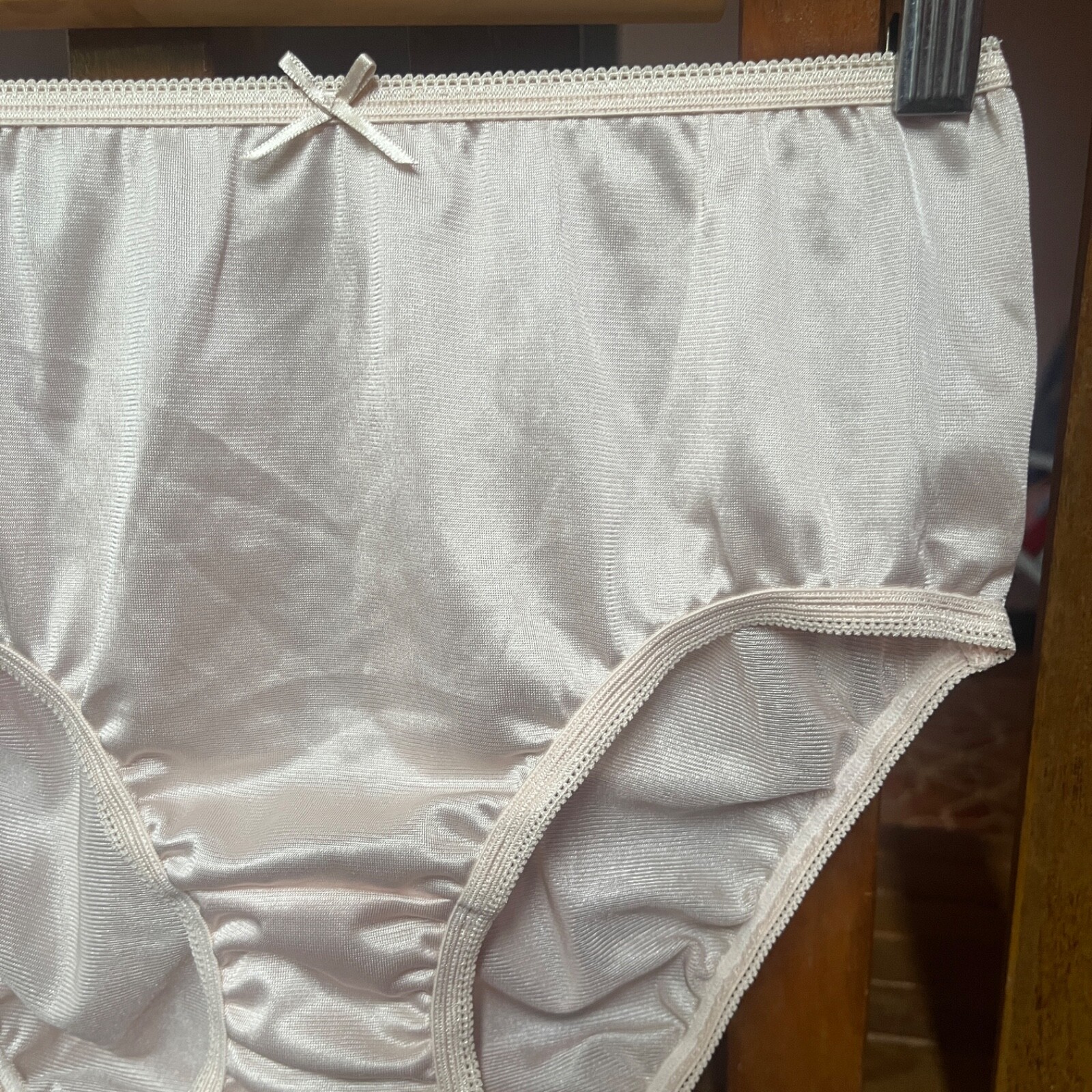 Peace Panties Slippery Nylon Briefs Size 6 Hip 39 Inch Bikini Silky Sheer Gusset