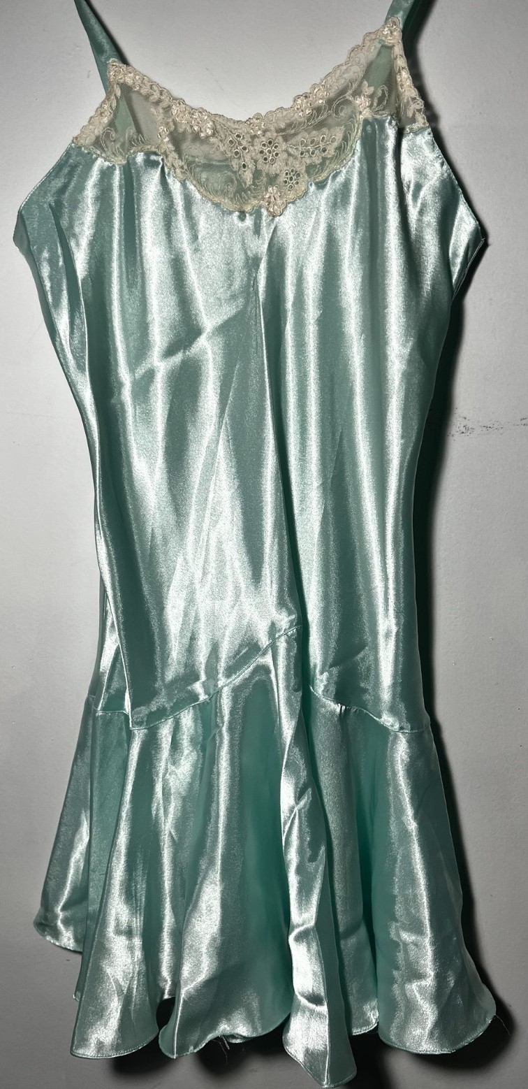 Vintage Gold Label Victoria’s Secret Short Nightgown Liquid Satin Size Small