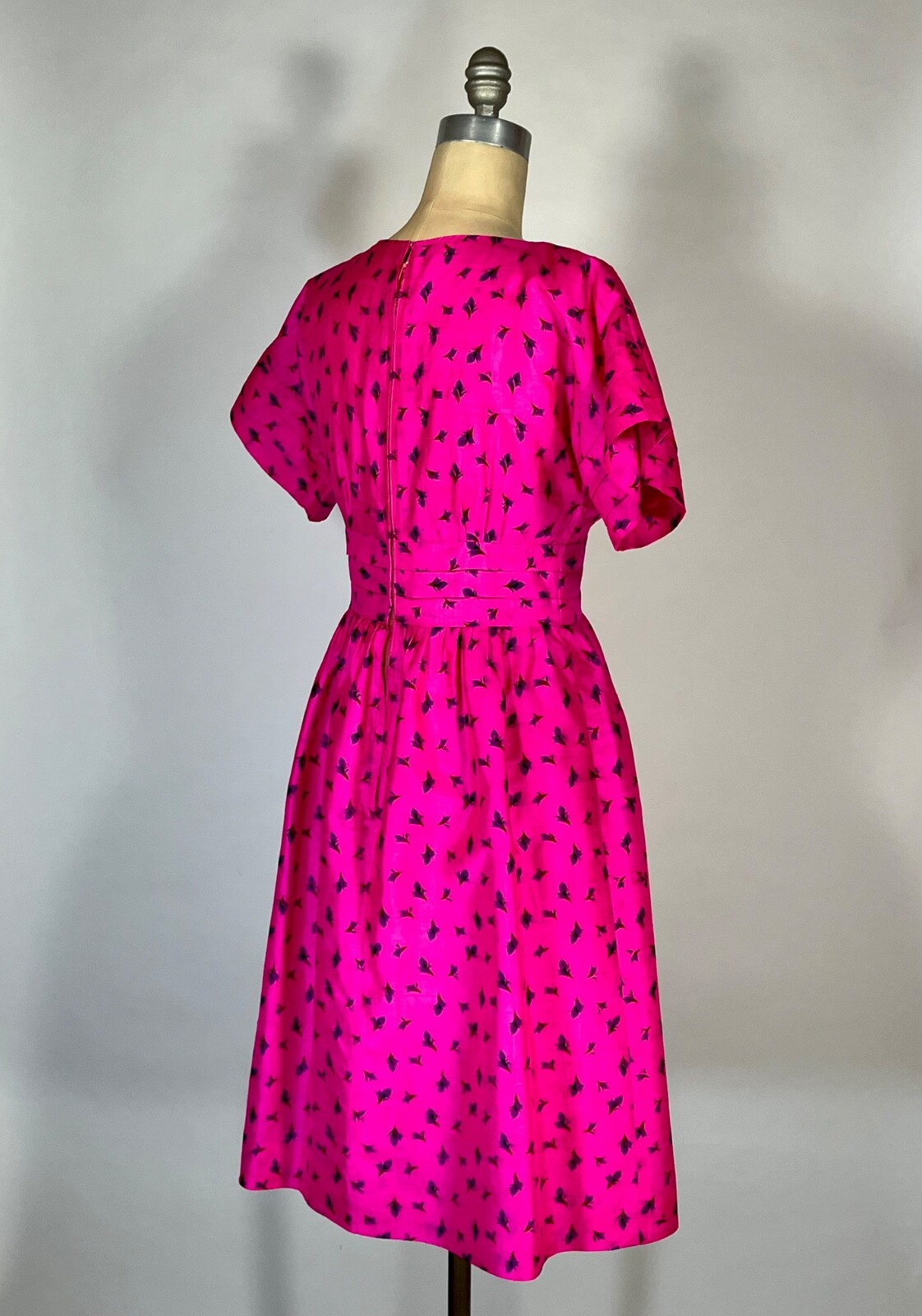 Vintage 1950’s-60’s rare HOT PINK pure silk floral dress with pleat details M/L