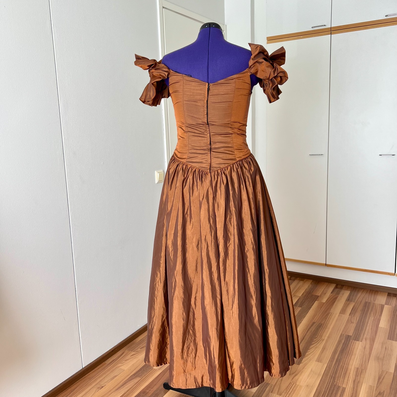 1980s JOHN CHARLES Off Shoulder Cocktail Gown Prom Party Taffeta Gala Evening