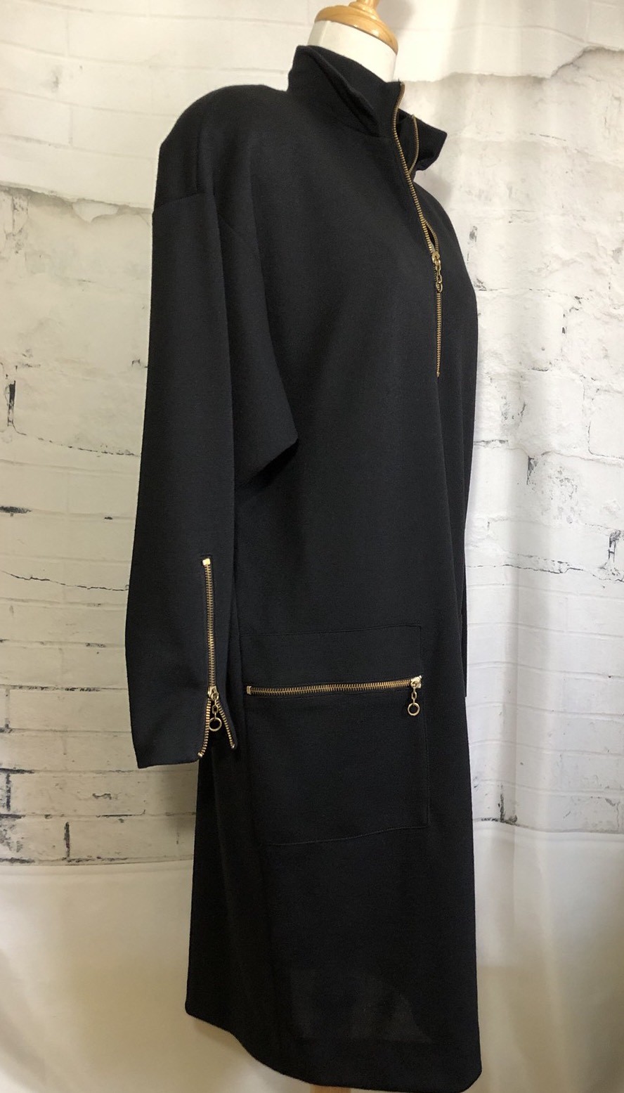 Vintage Caron Chicago Dress Size 6 Black Heavy w Gold Brass Zippers USA