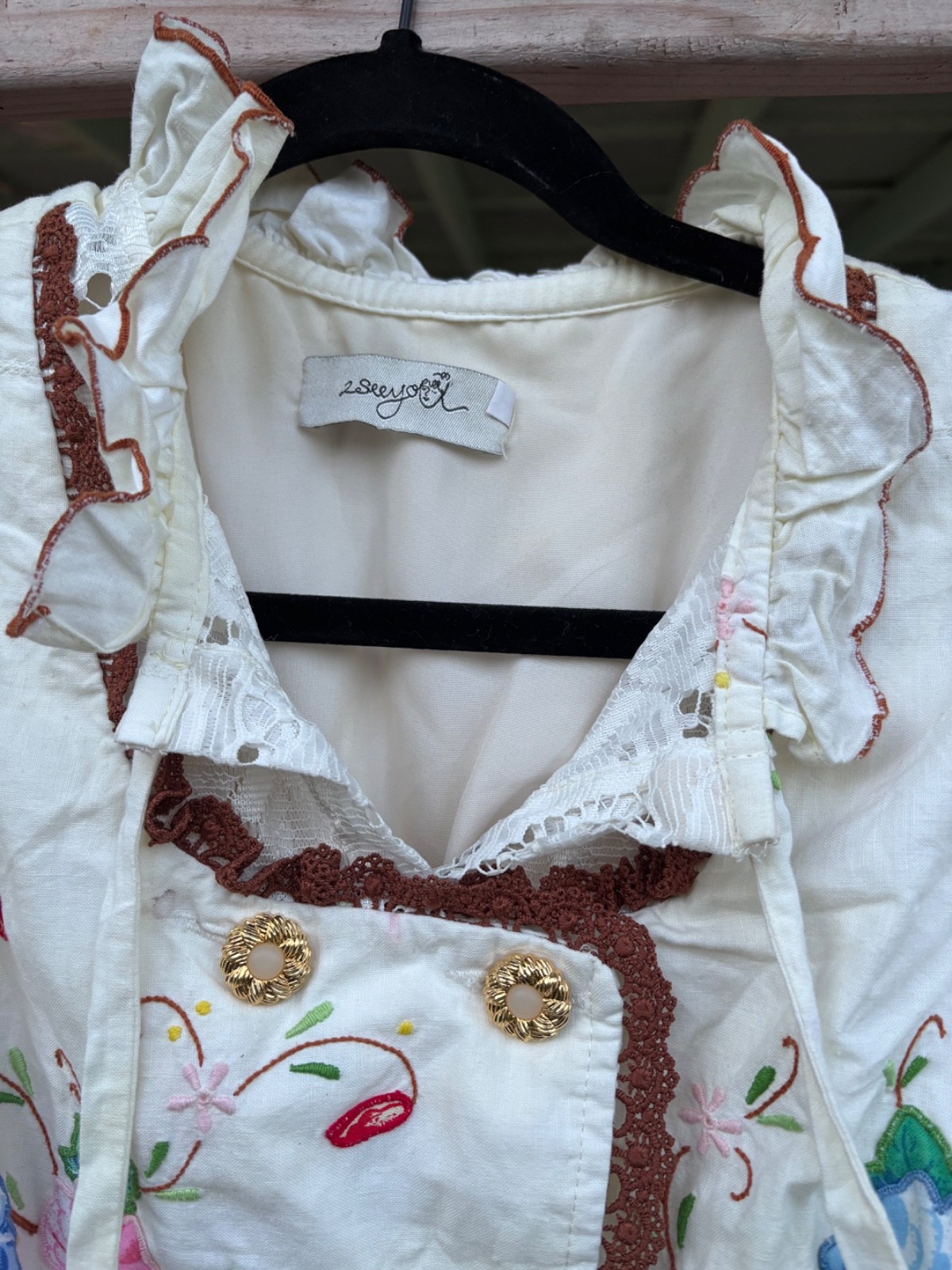 VTG cotton 2seeyou dress with colorful embroidered floral designs and faux gold