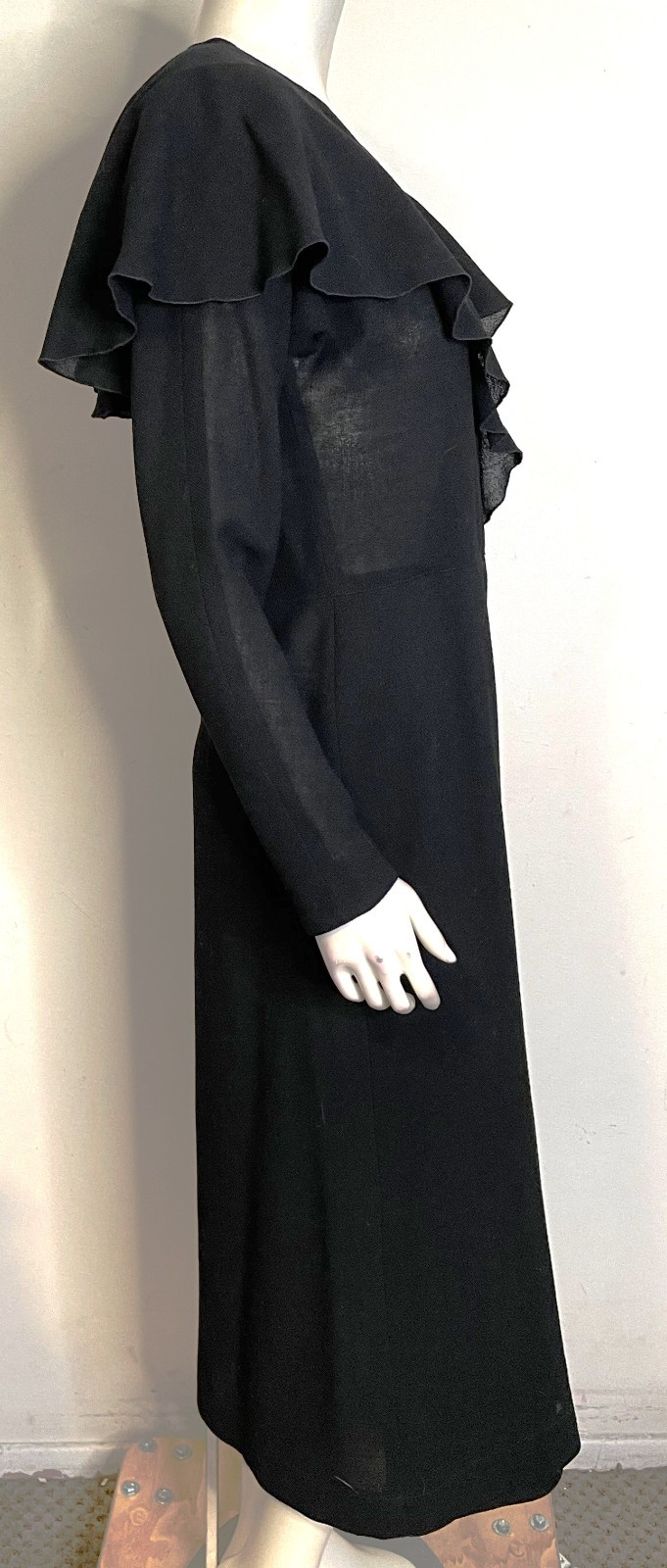 Jean Muir Dress Womens 8 10 Black Wool Crepe Ruffle Cape Collar Coat Dress VTG