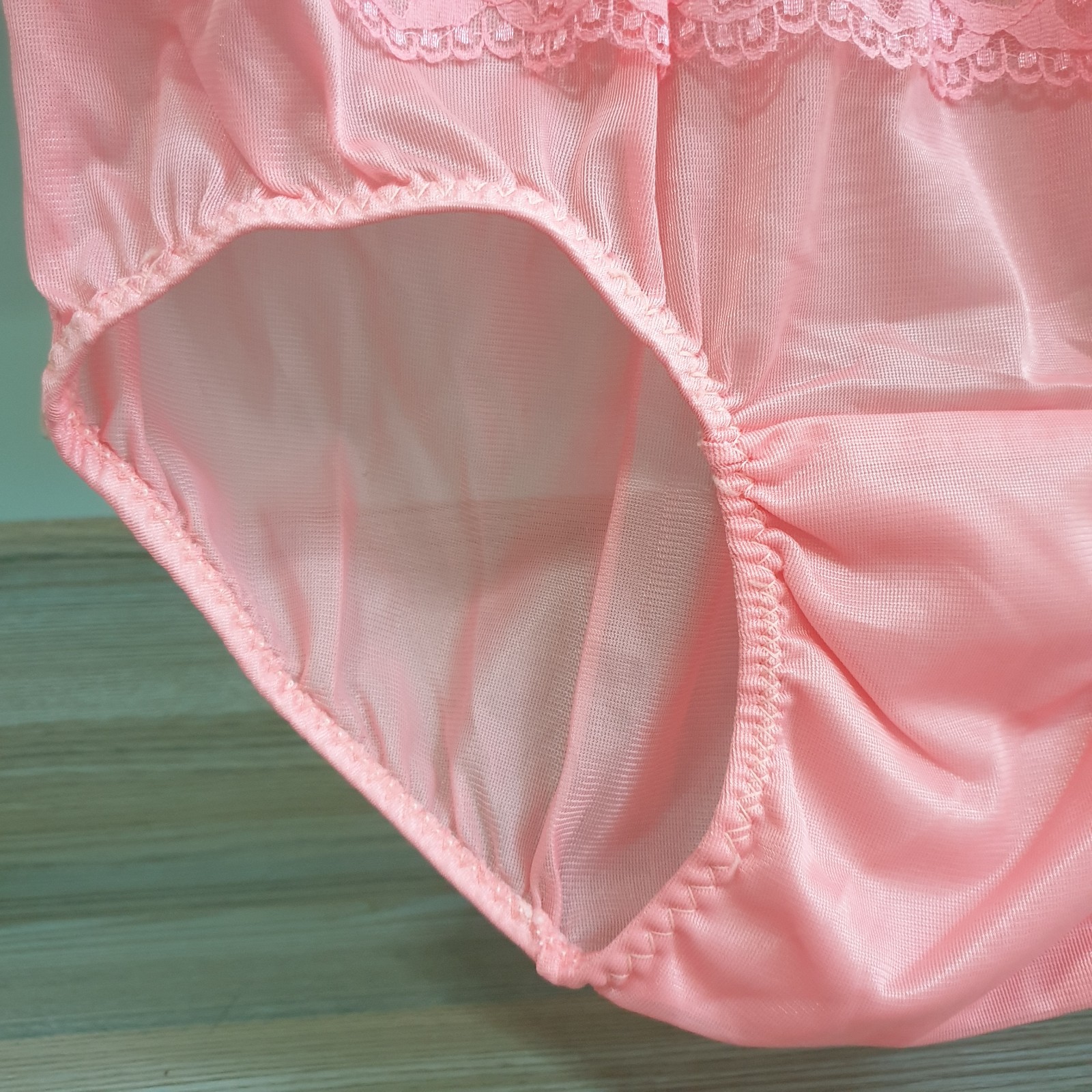 Vintage Sheer Nylon Panty Sissy Peach Floral Lace Granny Brief Sz. 8 Hip 39-43″