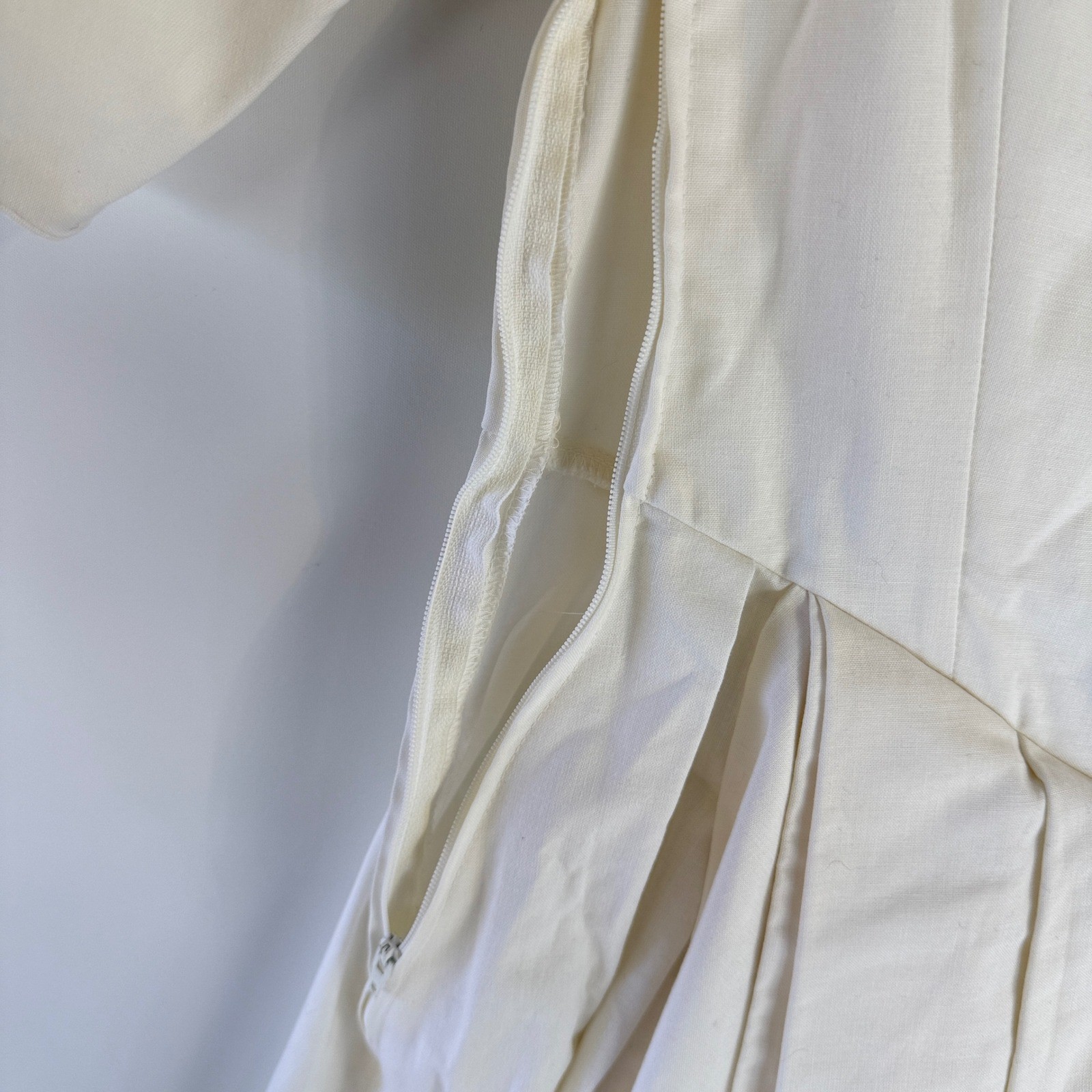 Laura Ashley Dress Womens 10 Cream Vintage 80s Cotton Puff Sleeve Midi V-Neck