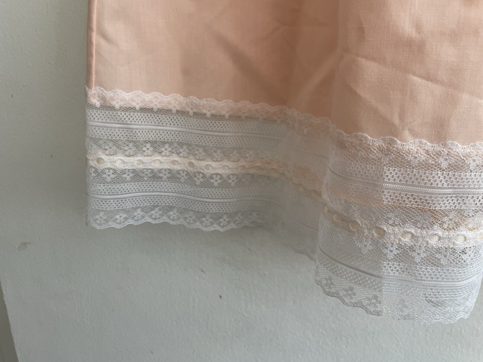 Vintage VASSARETTE Pink 26” Slip With Lace Size Small 65% Polyester 35% Cotton