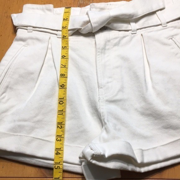 Forever 21 Summer Chic White Paperbag Denim Shorts Belted Pleated Front NWT