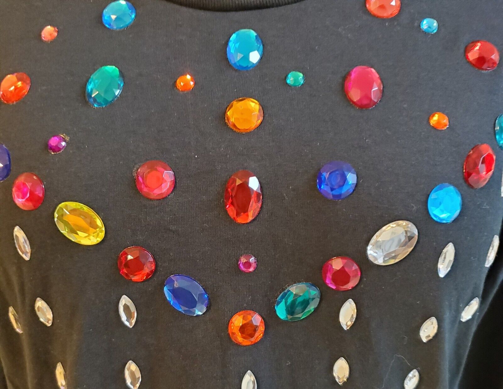 VTG Screen Stars Best Women’s Black Colorful Beaded Long Sleeve TShirt Large USA