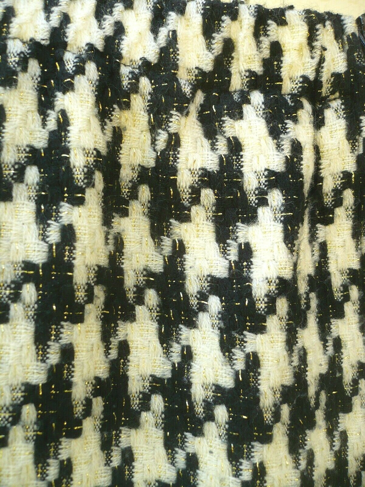 VTG HOUNDSTOOTH SPRING M L GOLD GLITTER CLUBWEAR BLACK WHITE STRAIGHT KNEE SKIRT