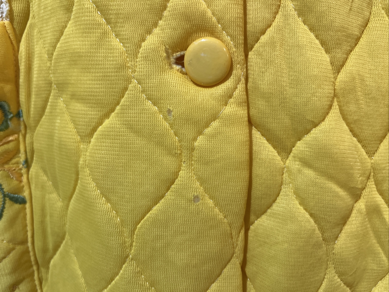 Vtg Paulette New York Housecoat Womens Medium Yellow Quilted Prop Costume Flaws